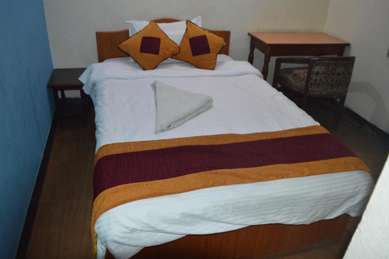 Kings Land Hotel Катманду Экстерьер фото